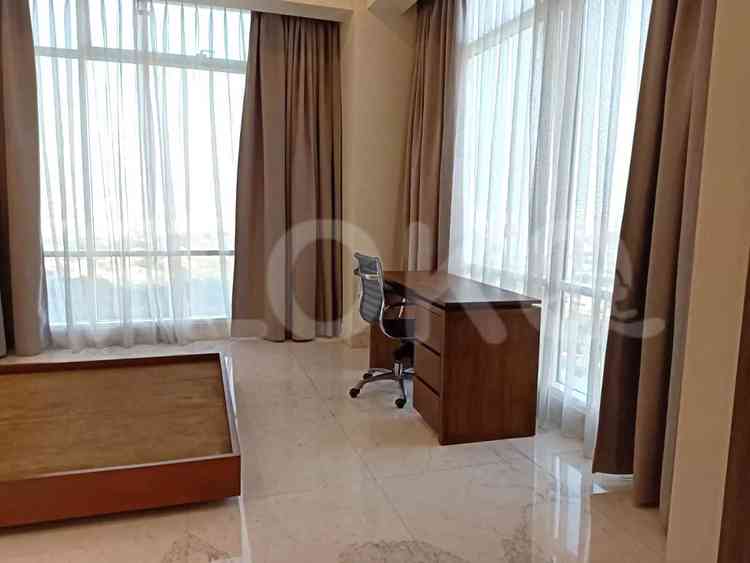 288 sqm, 20th floor, 4 BR apartment for sale in Simprug 2