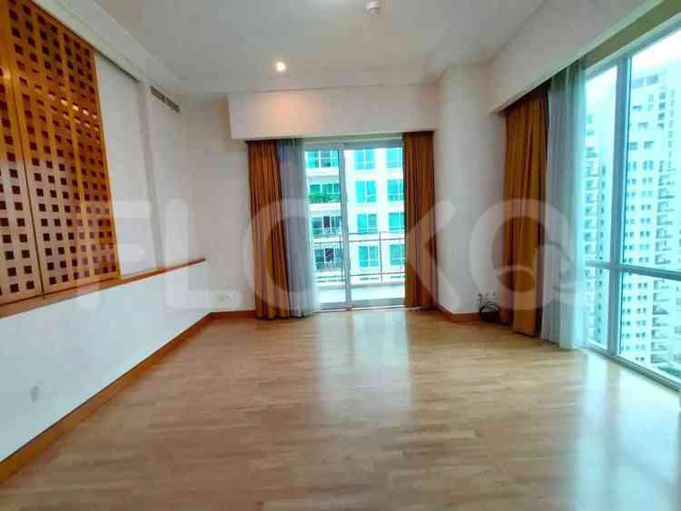 177 sqm, 21st floor, 2 BR apartment for sale in Gandaria 2