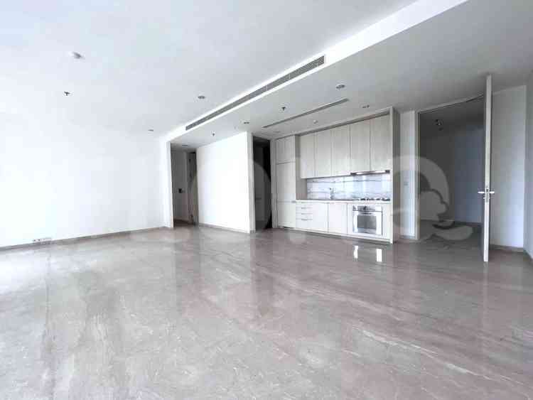 176 sqm, 18th floor, 3 BR apartment for sale in TB Simatupang 5