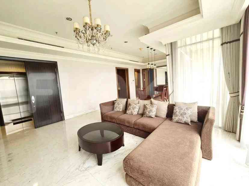 Dijual Apartemen 2 BR, Lantai 10, Luas 148 m2 di Simprug 5