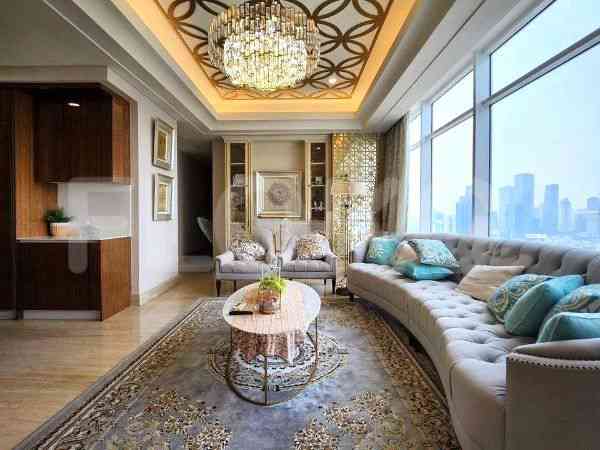 240 sqm, 30th floor, 5 BR apartment for sale in Setiabudi 4