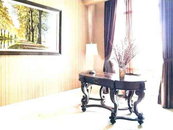 Dijual Apartemen 3 BR, Lantai 21, Luas 288 m2 di Simprug 7