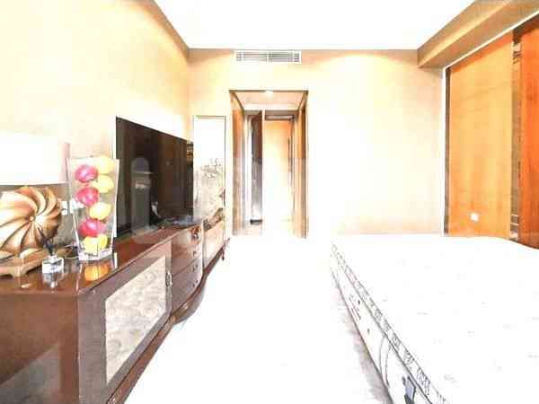 Dijual Apartemen 3 BR, Lantai 21, Luas 288 m2 di Simprug 4