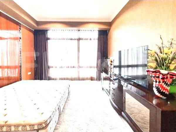 Dijual Apartemen 3 BR, Lantai 21, Luas 288 m2 di Simprug 3