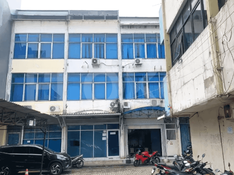 216 sqm, shophouse for sale in Raya Pasar Minggu, Pasar Minggu 3