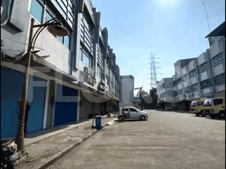 230 sqm, shophouse for rent in Ps Beras Cipinang, Pulo Gadung 2