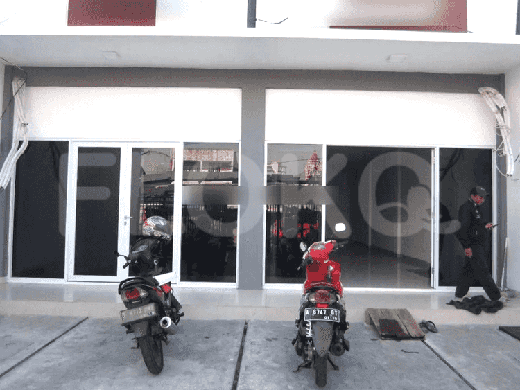 250 sqm, shophouse for sale in Kalibaru Timur, Senen 5