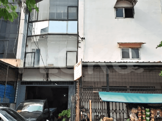 120 sqm, shophouse for sale in Gunung Sahari, Senen 2