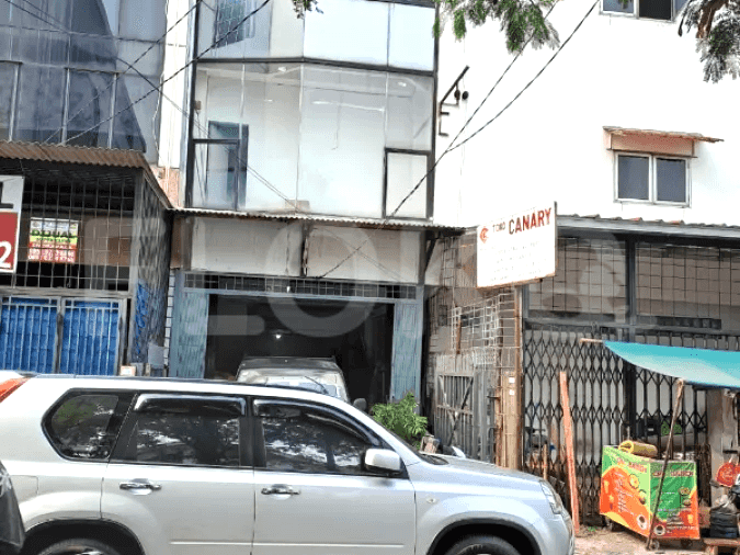 120 sqm, shophouse for sale in Gunung Sahari, Senen 3