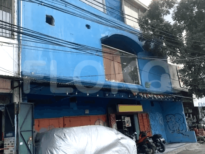 420 sqm, shophouse for sale in Letjend Soeprapto, Senen 2