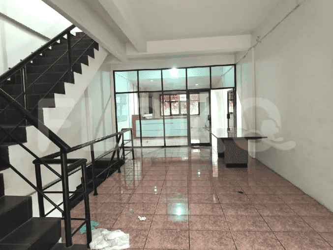 Dijual Ruko Luas 210 m2 di Mangga Besar Raya, Mangga Besar 3