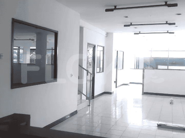 564 sqm, shophouse for rent in Raya Jakarta Bogor, Kramat Jati 2