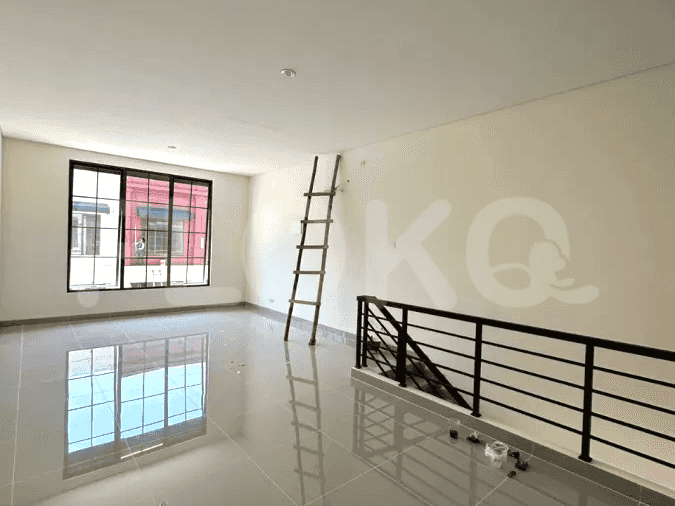 Dijual Ruko Luas 90 m2 di Boulevard Diponegoro, Gading Serpong 5