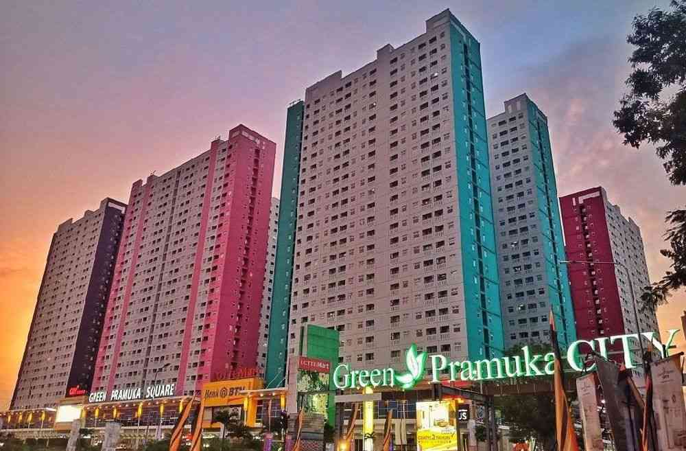 Building Green Pramuka City Apartment