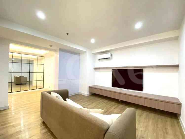 Dijual Apartemen 2 BR, Lantai 2, Luas 89 m2 di Kebayoran Lama 1