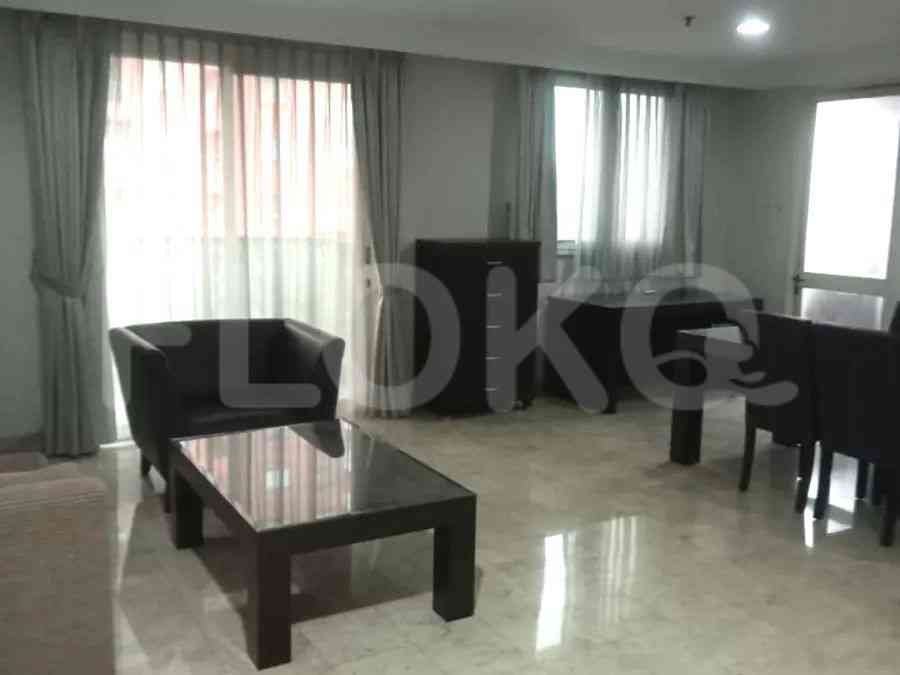 Dijual Apartemen 2 BR, Lantai 3, Luas 135 m2 di Kebayoran Lama 7