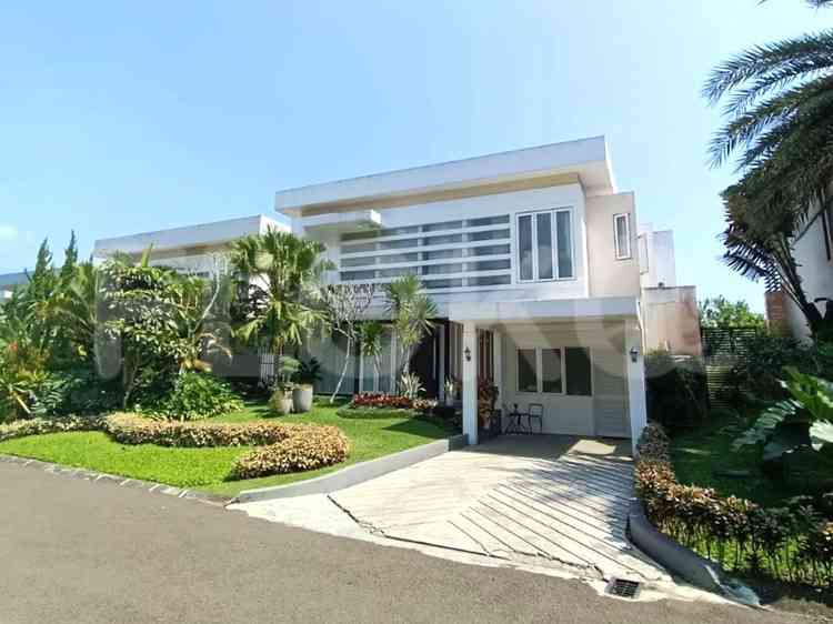 320 sqm, 5 BR house for sale in Golf view, Bogor 1