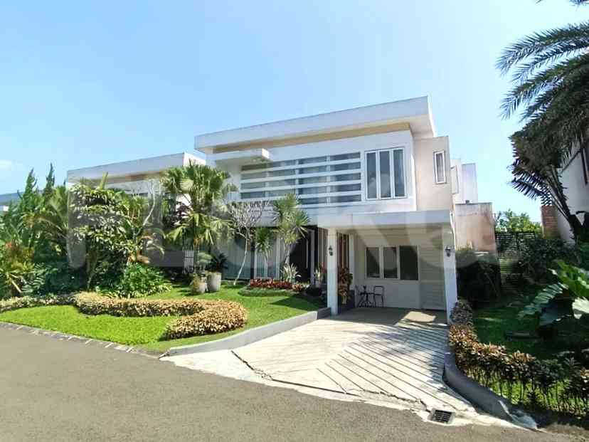 320 sqm, 5 BR house for sale in Golf view, Bogor 1