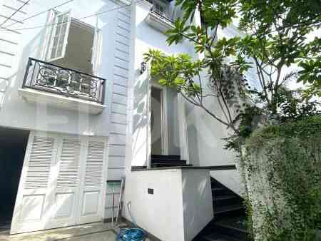 Disewakan Rumah 4 BR, Luas 396 m2 di Jl. Gaharu II, Cilandak 16