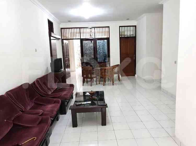 Dijual Rumah 5 BR, Luas 250 m2 di Villa Melati Mas, Gading Serpong 2