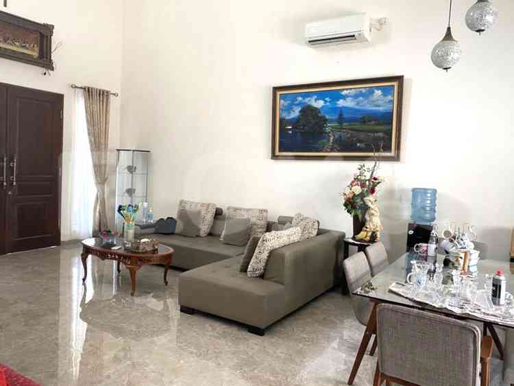 Dijual Rumah 4 BR, Luas 350 m2 di Puspitaloka, BSD 2