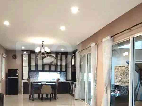 Disewakan Rumah 4 BR, Luas 180 m2 di Jl. Serena Hills, Lebak Bulus 6