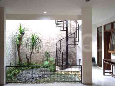 Disewakan Rumah 5 BR, Luas 250 m2 di Jl. Lebak Bulus Indah, Lebak Bulus 4