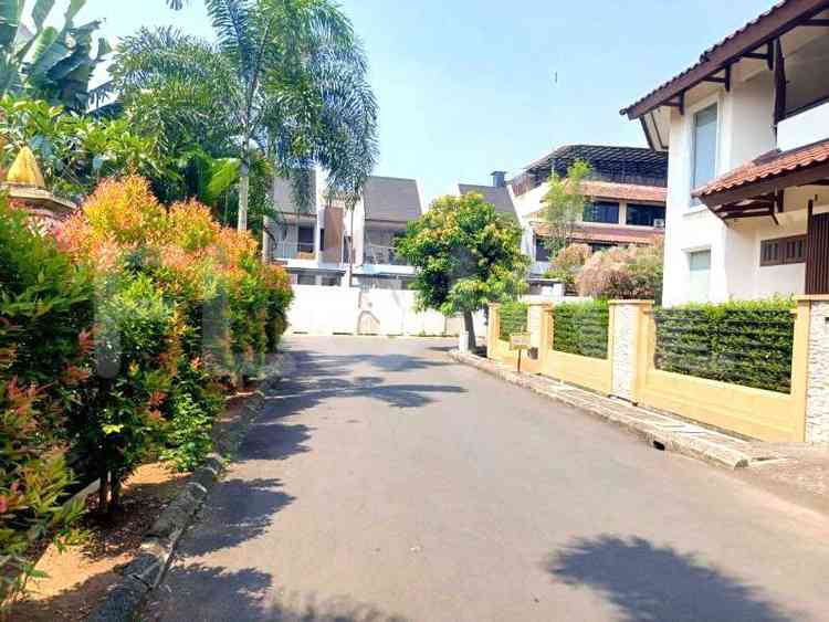 275 sqm, 5 BR house for sale in Jl. Delima Timur IV, Lebak Bulus 3