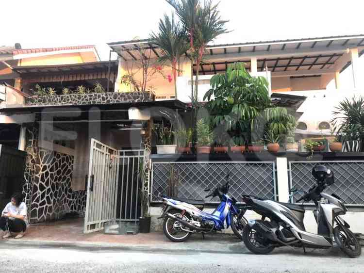 Dijual Rumah 5 BR, Luas 200 m2 di Jl. Delima Timur IV, Lebak Bulus 2