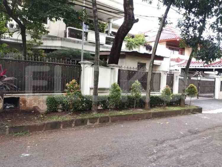 450 sqm, 5 BR house for sale in Jl. Taman Lebak Bulus V, Lebak Bulus 5