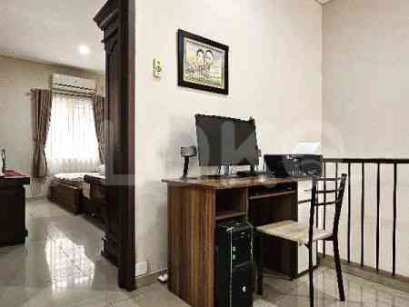 Dijual Rumah 4 BR, Luas 215 m2 di Jl. Serenia Hills, Lebak Bulus 2