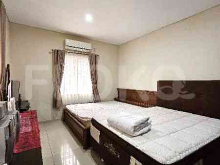 Dijual Rumah 4 BR, Luas 215 m2 di Jl. Serenia Hills, Lebak Bulus 3