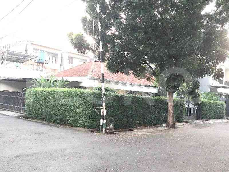 300 sqm, 6 BR house for sale in Jl. Pancoran Timur VIII, Pancoran 2