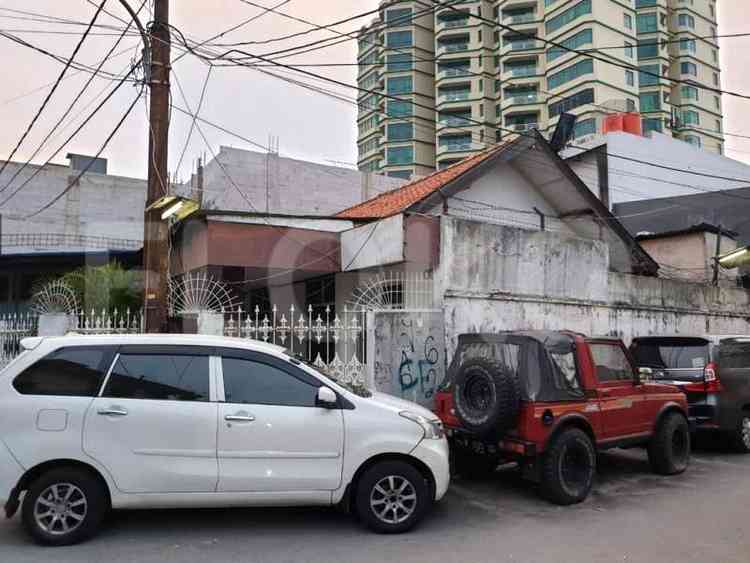 Dijual Rumah 4 BR, Luas 140 m2 di Jl. Pancoran Buntu, Pancoran 4