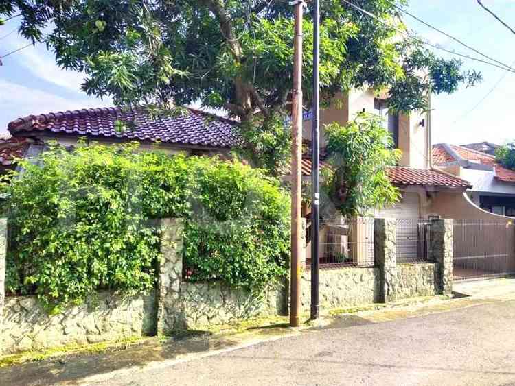 Dijual Rumah 4 BR, Luas 215 m2 di Jl. Warung Jati Timur, Kalibata 11