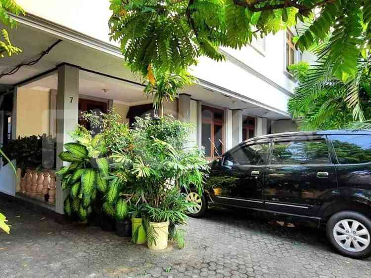 Dijual Rumah 25 BR, Luas 750 m2 di Jl. Raya Pasar Minggu, Pasar Minggu 8