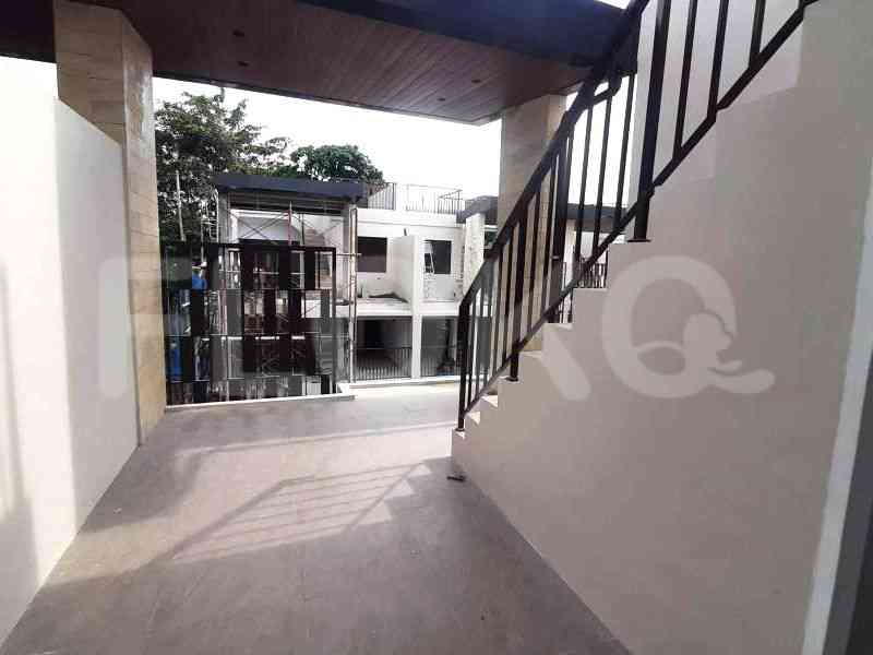 Dijual Rumah 6 BR, Luas 200 m2 di Jl. Pancoran Timur 5, Pancoran 19