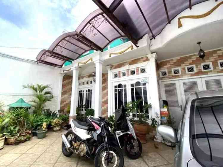 300 sqm, 4 BR house for sale in Jl. Benteng Garuda, Kalibata 5