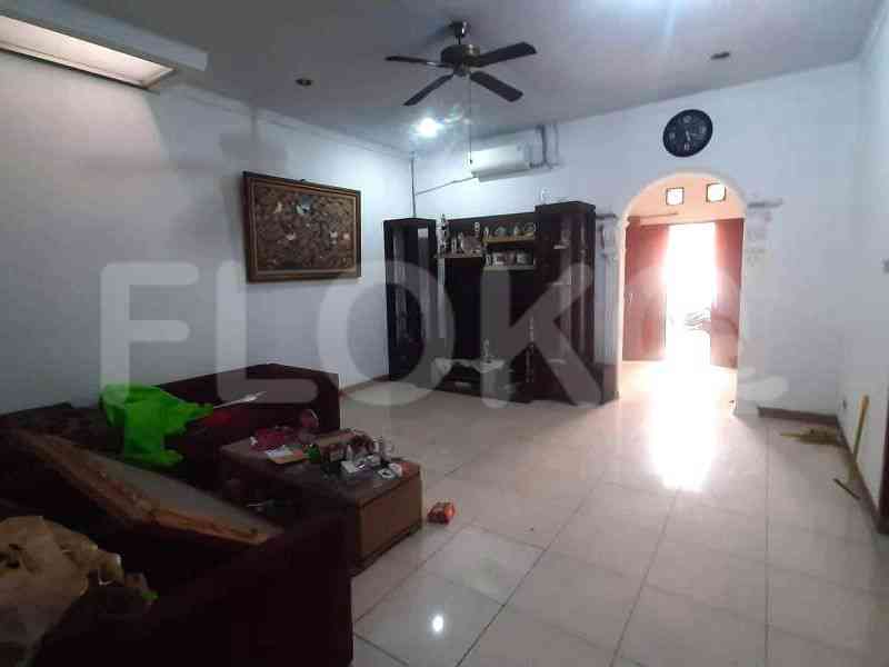 Disewakan Rumah 4 BR, Luas 180 m2 di Jl. Kalibata Raya, Kalibata 7