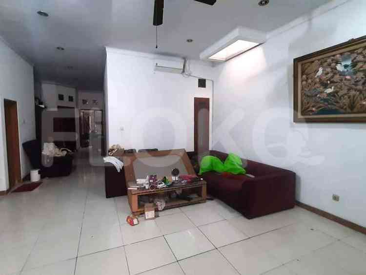 Disewakan Rumah 4 BR, Luas 180 m2 di Jl. Kalibata Raya, Kalibata 6