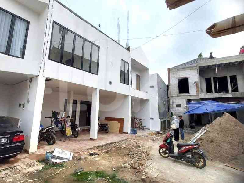 Disewakan Rumah 3 BR, Luas 130 m2 di Jl. Kalibata Tengah II, Kalibata 2