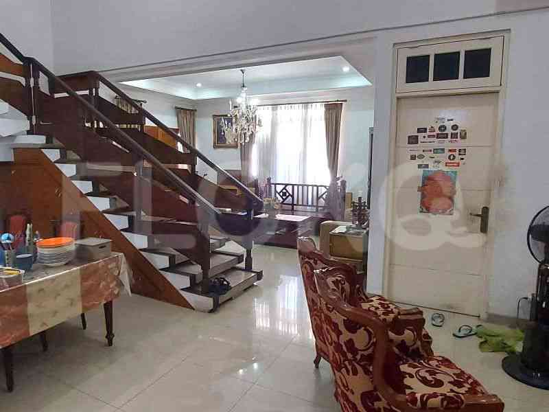 Dijual Rumah 6 BR, Luas 150 m2 di Jl. Kalibata Utara 2, Kalibata 8