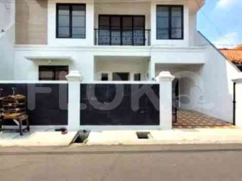 300 sqm, 5 BR house for sale in Jl. Jambu, Kalibata 1