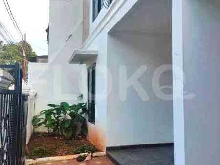 Dijual Rumah 5 BR, Luas 300 m2 di Jl. Jambu, Kalibata 7