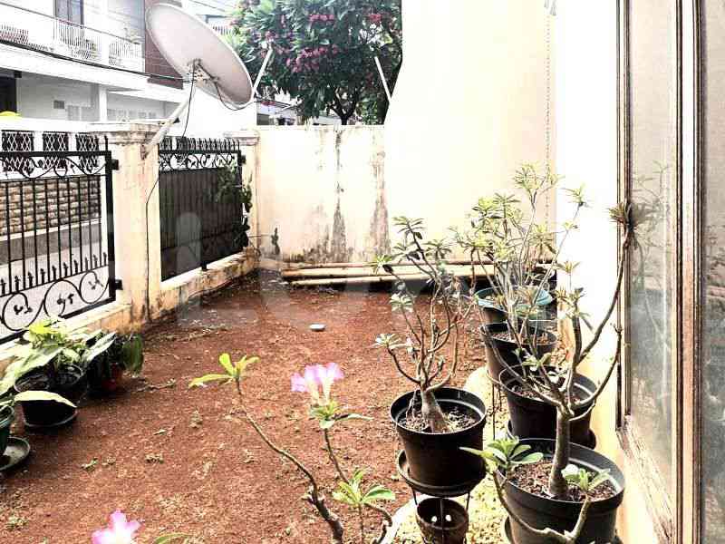 Dijual Rumah 4 BR, Luas 300 m2 di Jl. Kalibata Selatan, Kalibata 7