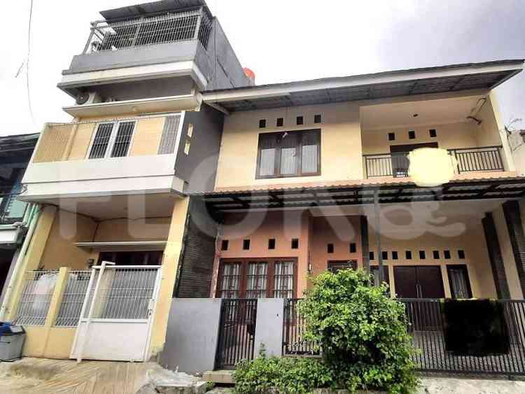 Dijual Rumah 4 BR, Luas 120 m2 di Jl. Raya Kalibata, Kalibata 24