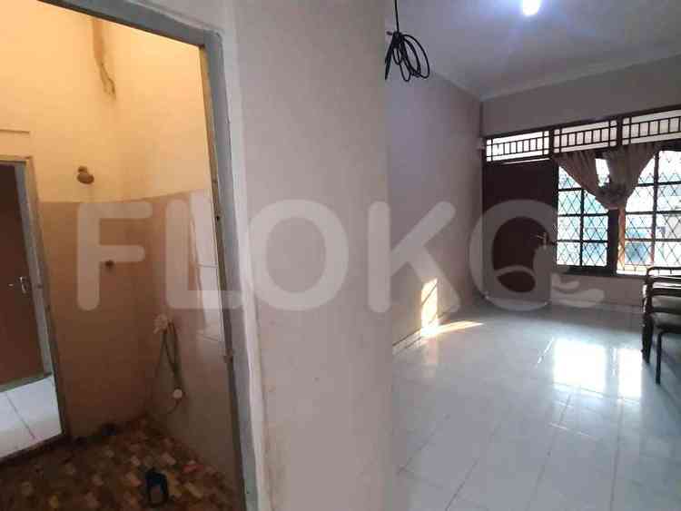 Dijual Rumah 2 BR, Luas 100 m2 di Jl. Raya Pasar Minggu, Pasar Minggu 3