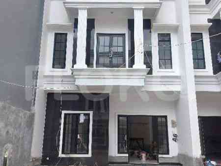 Dijual Rumah 4 BR, Luas 180 m2 di Jl. Kalibata Tengah, Kalibata 1