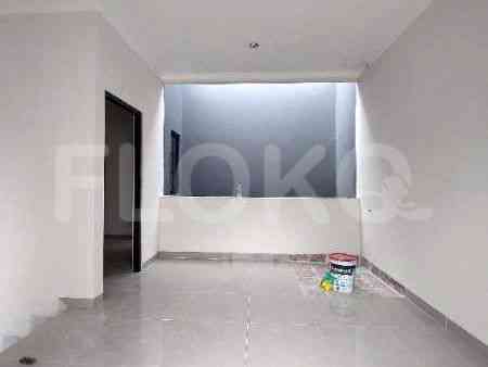 Dijual Rumah 4 BR, Luas 180 m2 di Jl. Kalibata Tengah, Kalibata 7