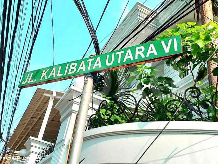 Dijual Rumah 4 BR, Luas 300 m2 di Jl. Kalibata Utara VI, Kalibata 3